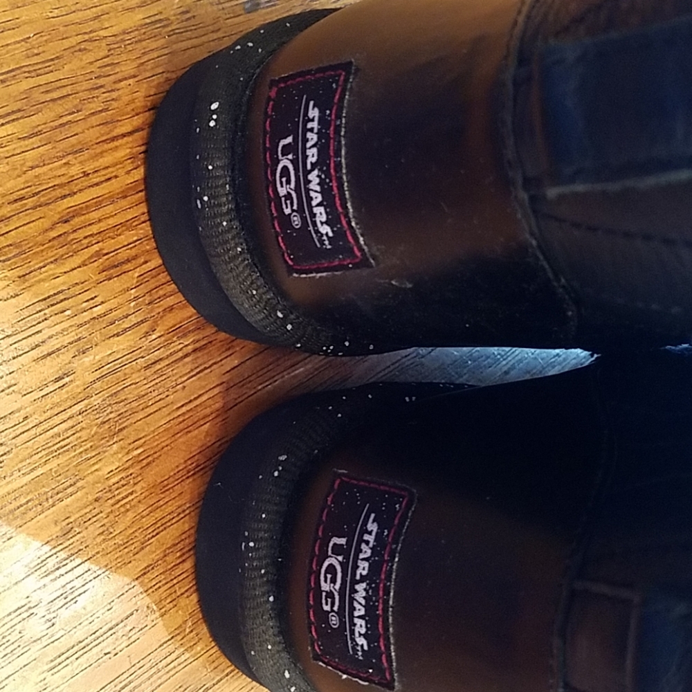 Ugg boots star wars